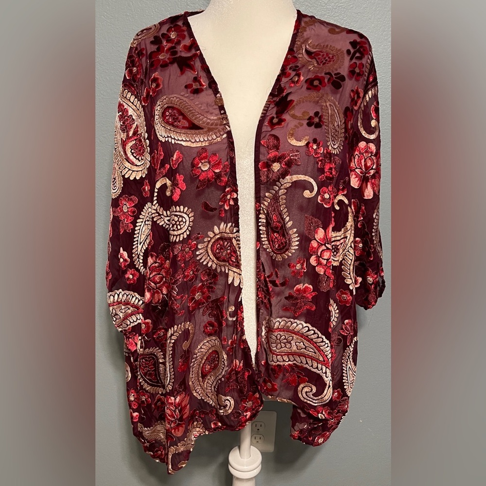 Umgee Kimono Women’s Medium Large Burgundy Velvet Burnout Boho Festival Wrap